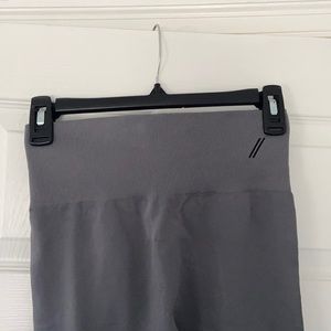 TALA gray zinnia leggings